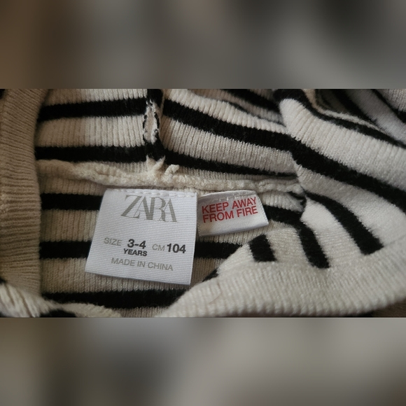 Sweater - Picture 2 of 4